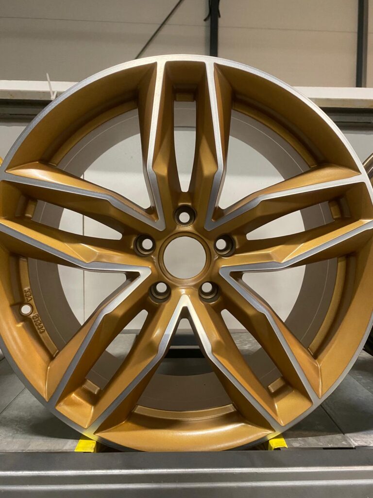 Reconditionare jante culoare Arnavy Gold Matt finisaj electrostatic Bucuresti